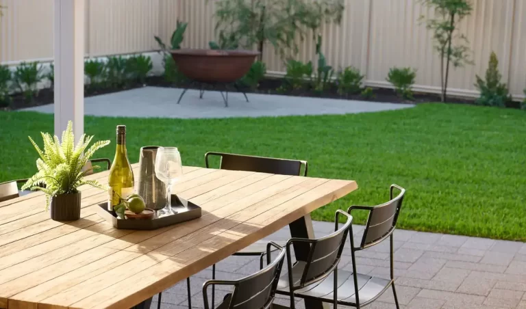 Designing a Functional Backyard for Narrow LotsImage